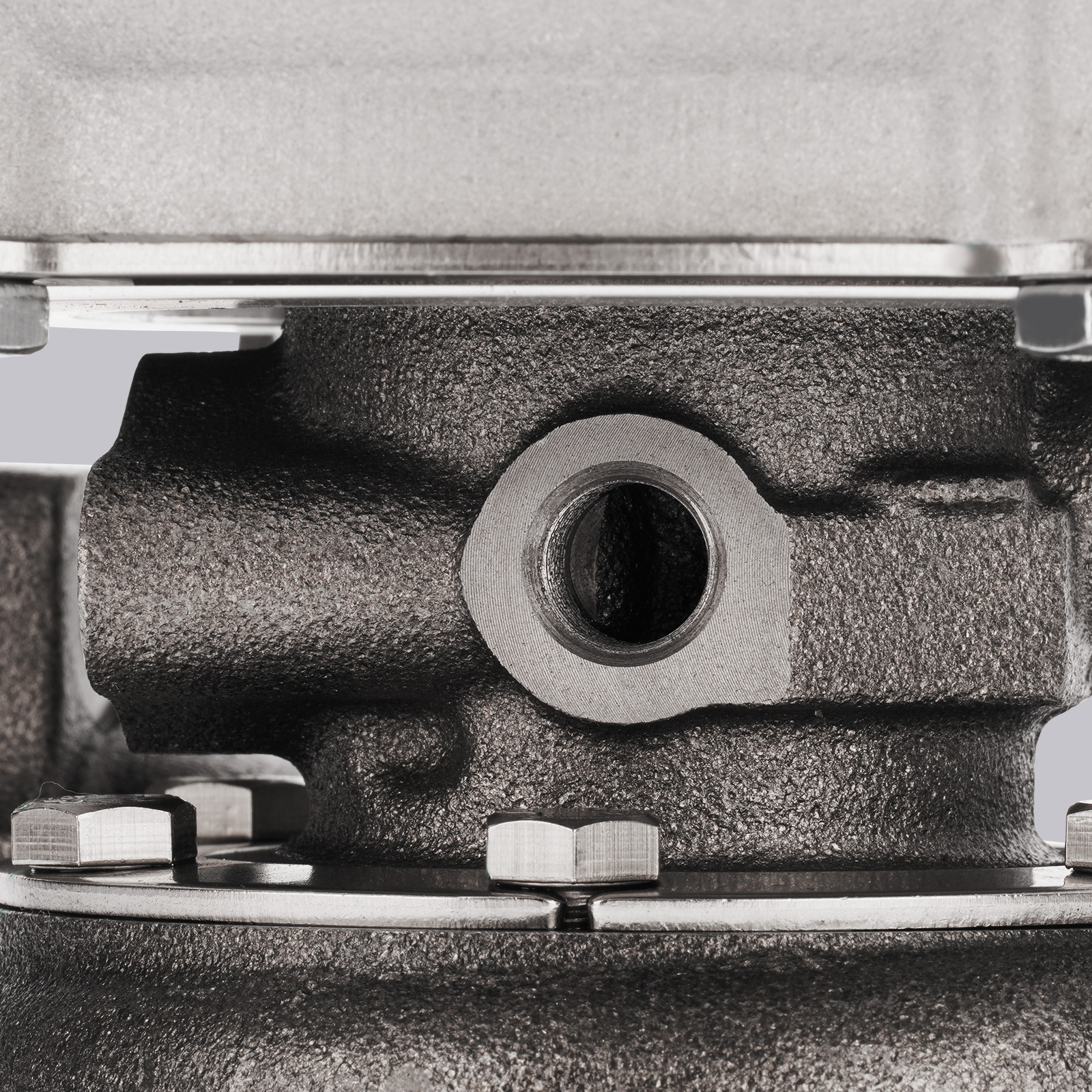 Universal Billet GT35 GT3582 T3 A/R .63 .70 T3 Water+Oil 4-Bolt Turbocharger