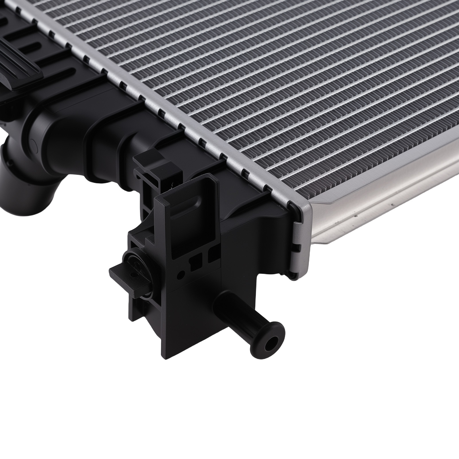 Auto Engine Radiator for Lincoln MKC/Ford Escape 15-19 EJ7Z8005B Aluminum